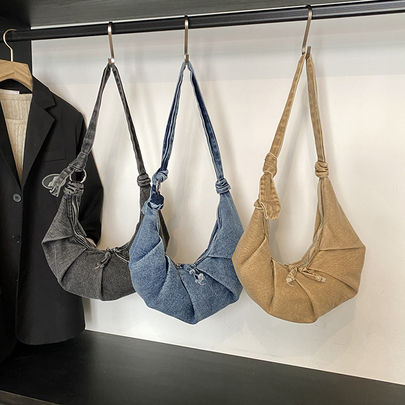 Bolso De Hombro Plisado De Tela