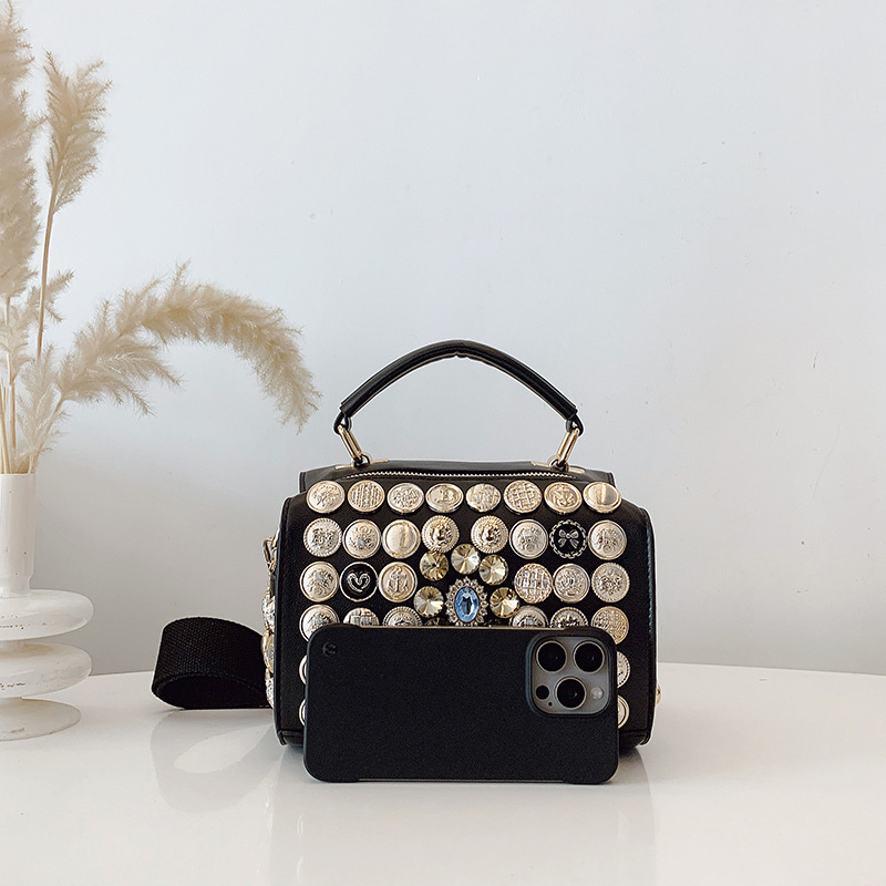 Bolso Bandolera Con Correa Ancha Y Botones De Pu