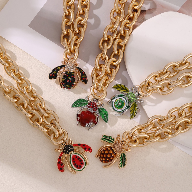 Gold 5 Diamond Dripping Bee Brooch Thick Chain Necklace
