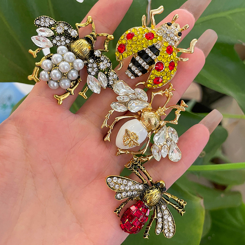 Anillo De Mariquita De Aleación De Diamantes