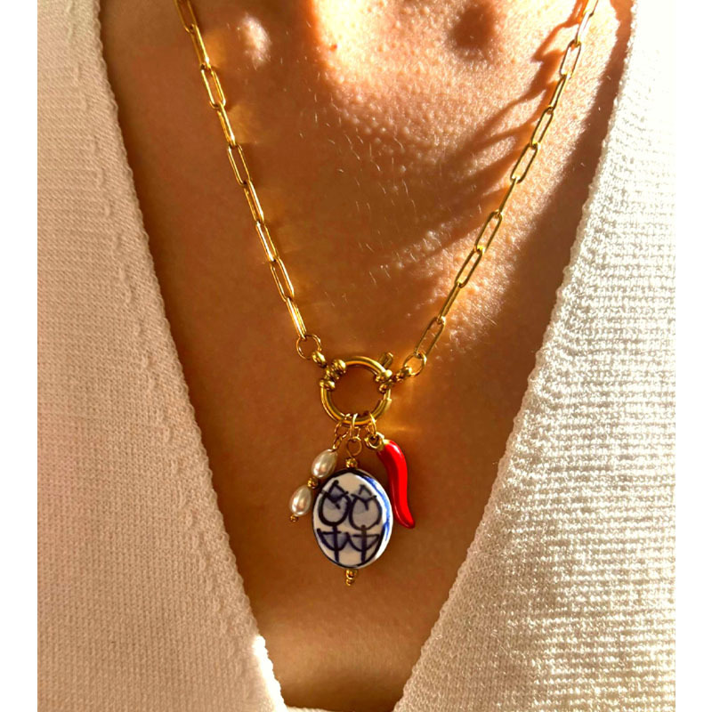 Gold Stainless Steel Pearl Beaded Chili Necklace