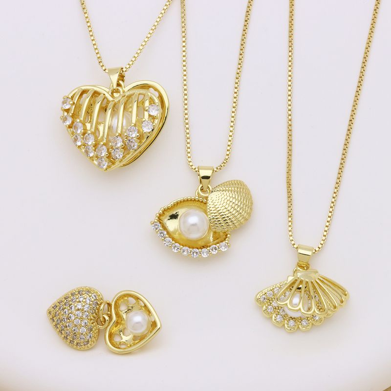 A Metal Diamond Pearl Heart Shell Necklace