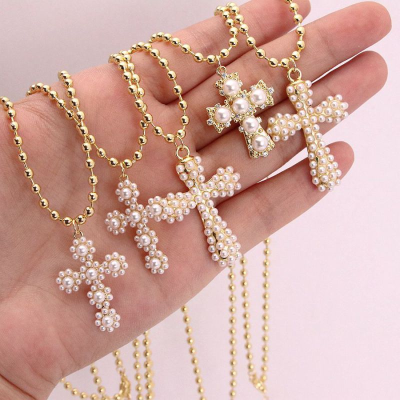 Collar De Cruz Con Perlas De Imitación