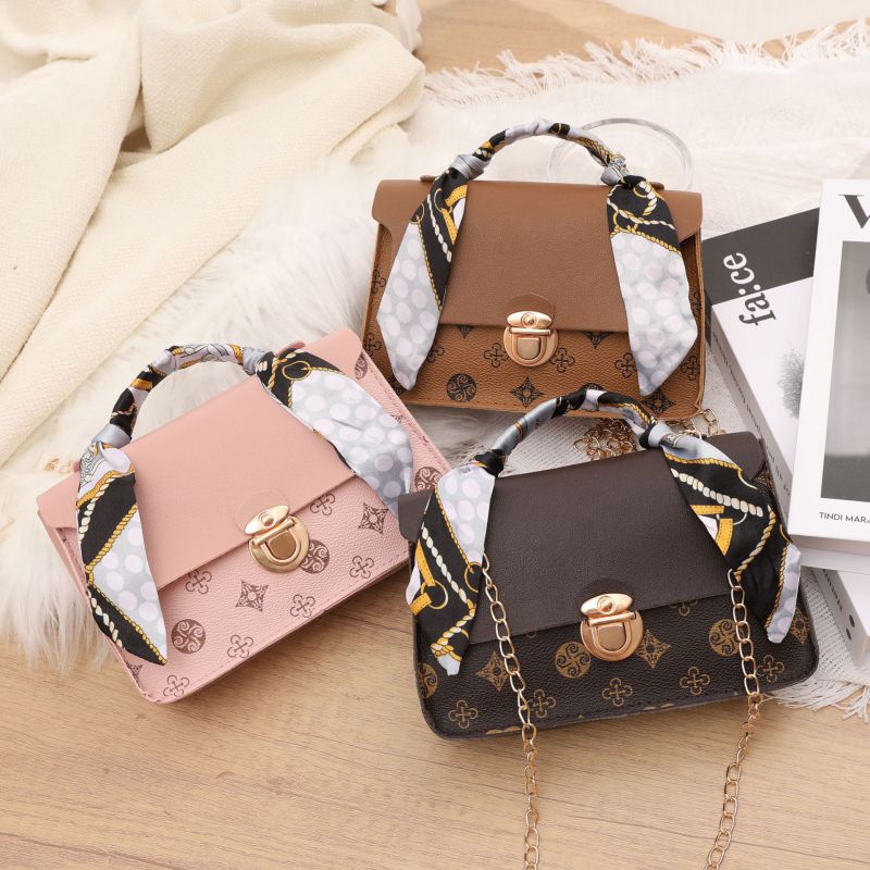 Bolso Bandolera Con Cierre De Pu Estampado