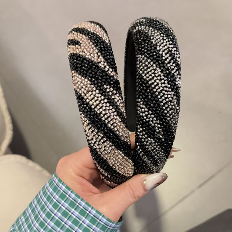 Diadema De Ala Ancha Trenzada Con Cuentas De Arroz