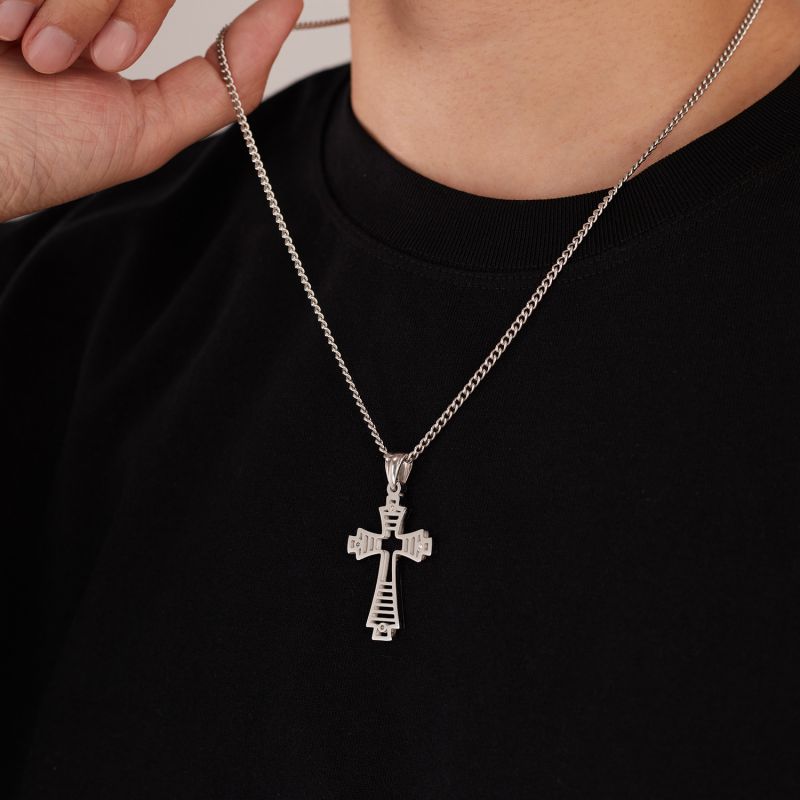 Collar De Acero Inoxidable Con Cruz Hueca Para Hombre