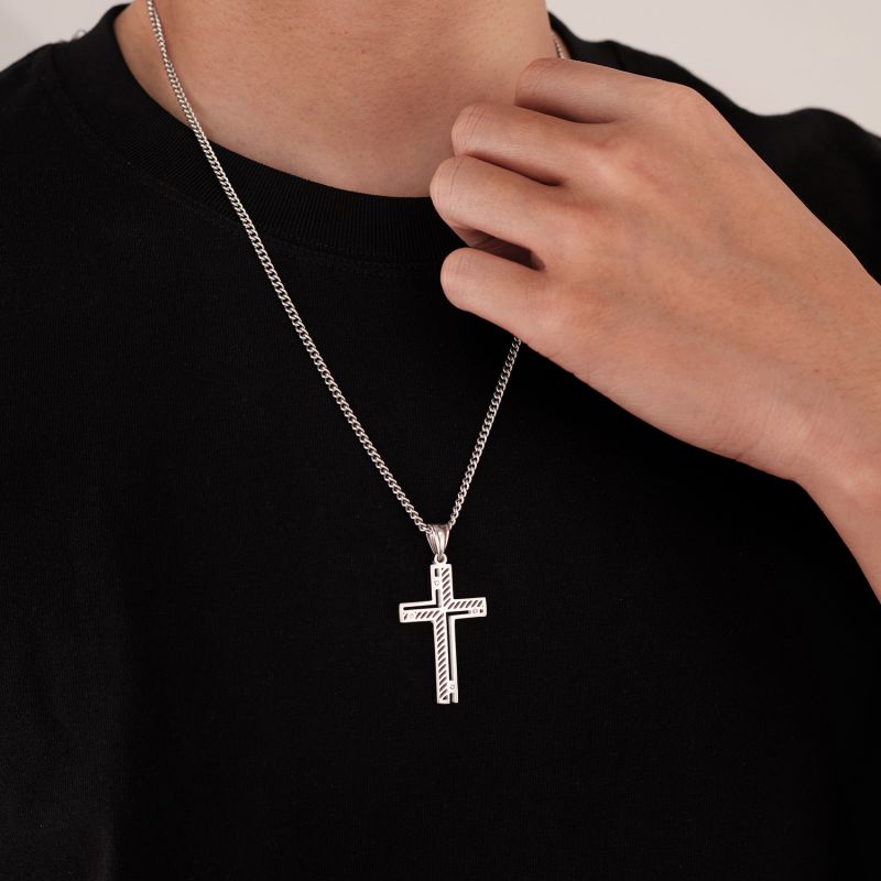 Collar De Acero Inoxidable Con Cruz Hueca Para Hombre