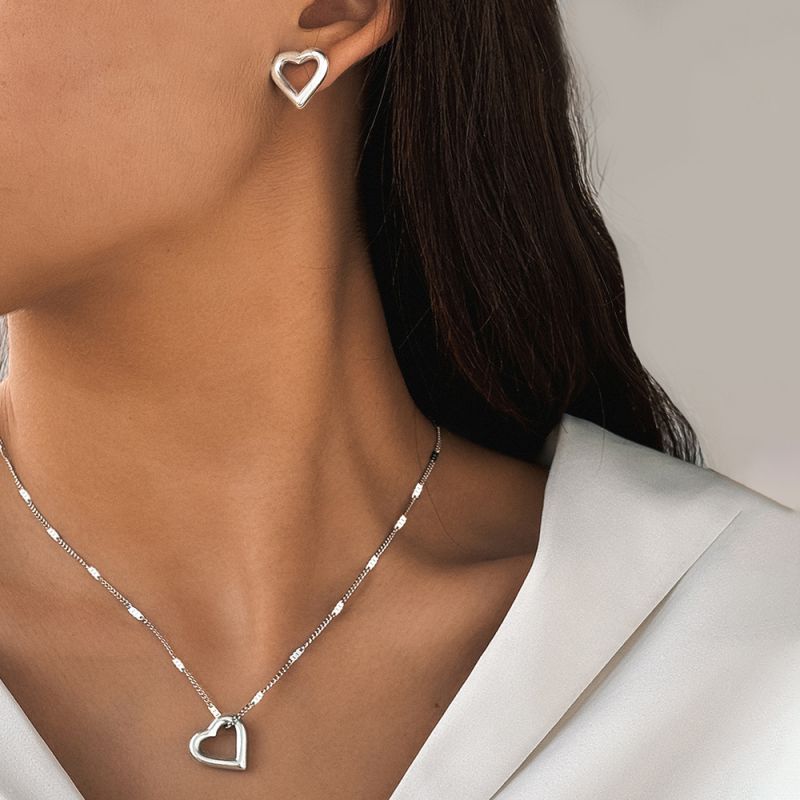 Conjunto De Collar Y Pendientes De Corazón De Acero Inoxidable