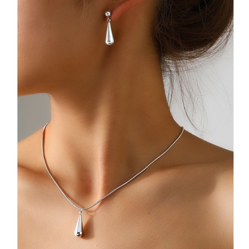 Silver Stainless Steel Teardrop Necklace Earring Set