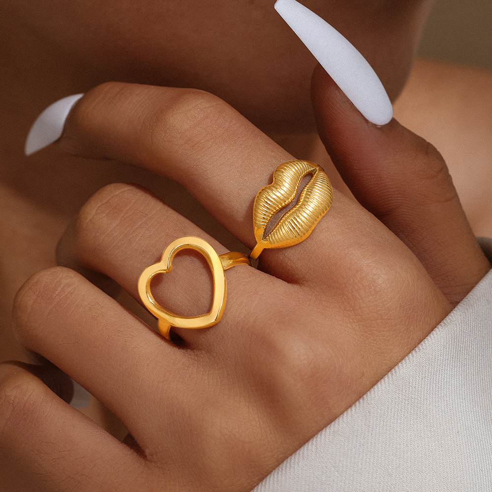 Silver Stainless Steel Lips Heart Ring Set