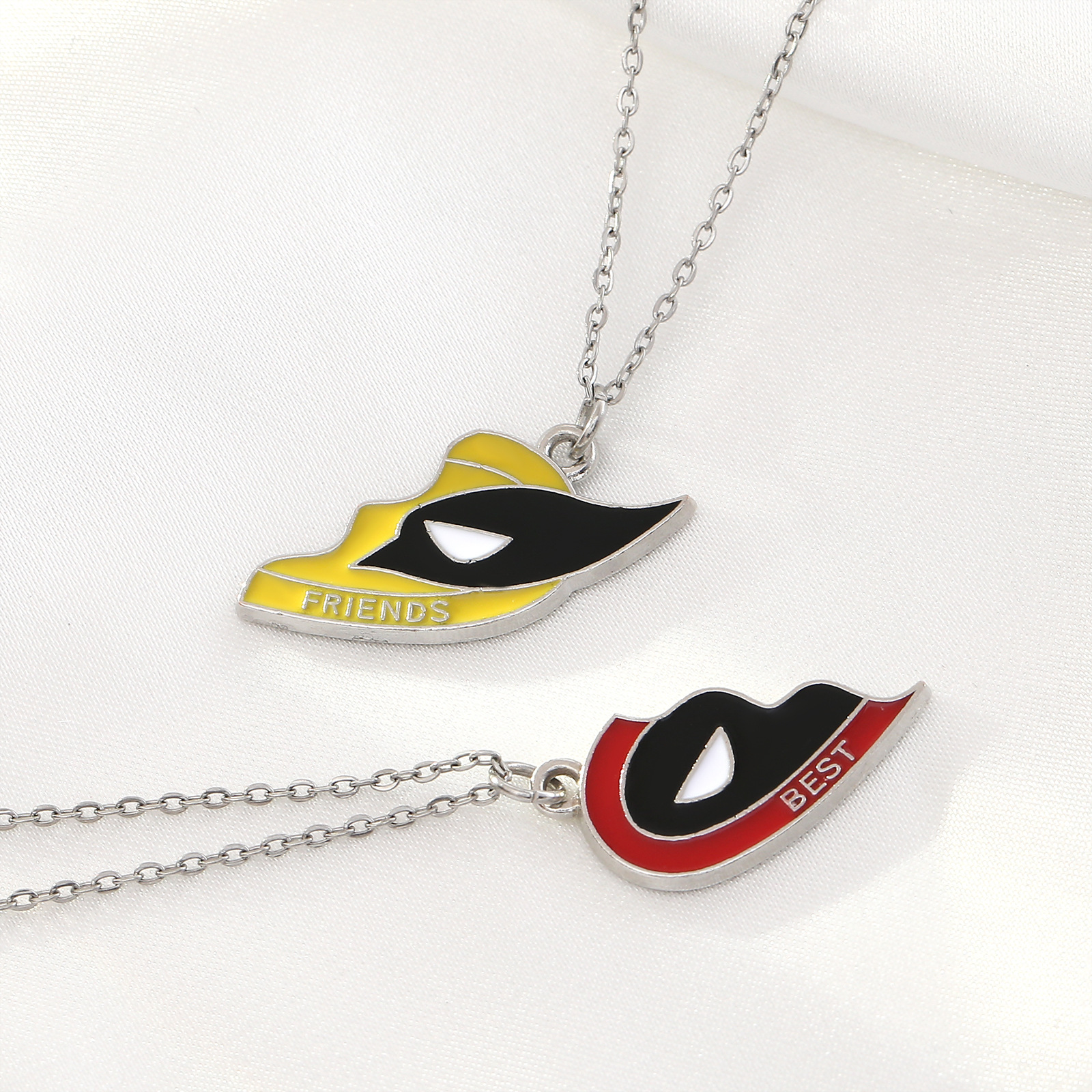 Set (wolverine + Deadpool) Stainless Steel Cartoon Necklace Set