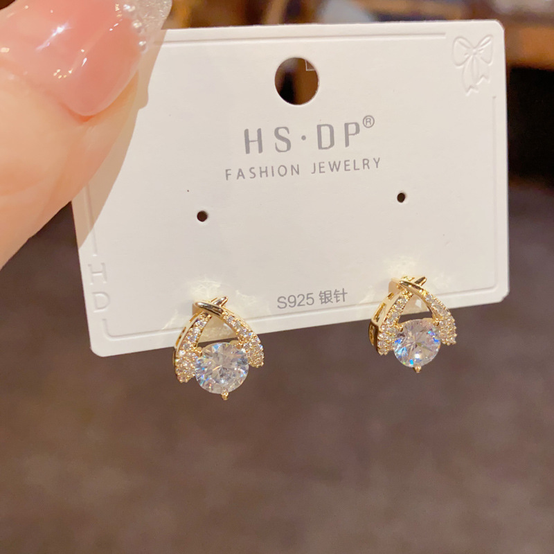 Pendientes De Cruz De Cobre Con Diamantes
