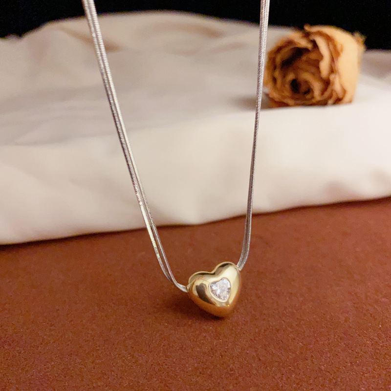 Collar De Corazón De Diamantes De Metal