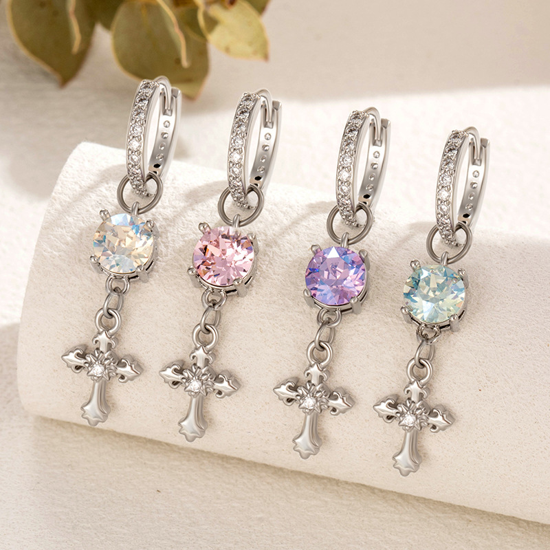 Pendiente De Aro Con Cruz De Diamantes De Metal (individual)