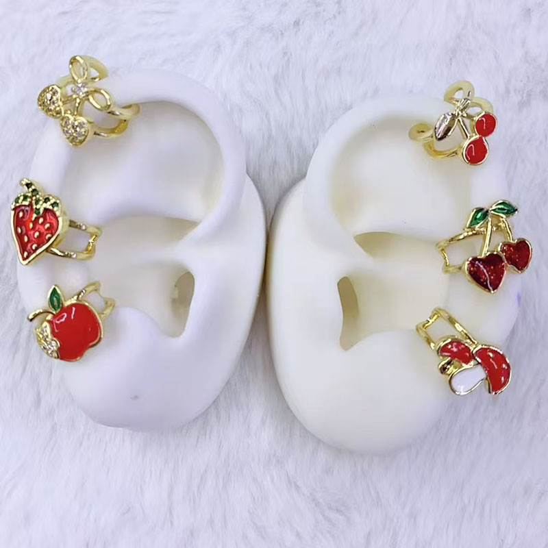 Pendientes De Clip Con Diseño De Cereza Fresa Y Manzana Bañados En Cobre Y Oro Con Diamantes Incrustados [individual]