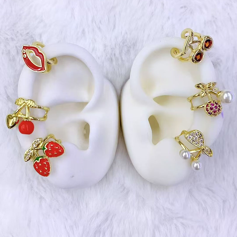 Clip Para Oreja Con Forma De Cereza Y Labio Bañado En Oro Y Cobre [individual]