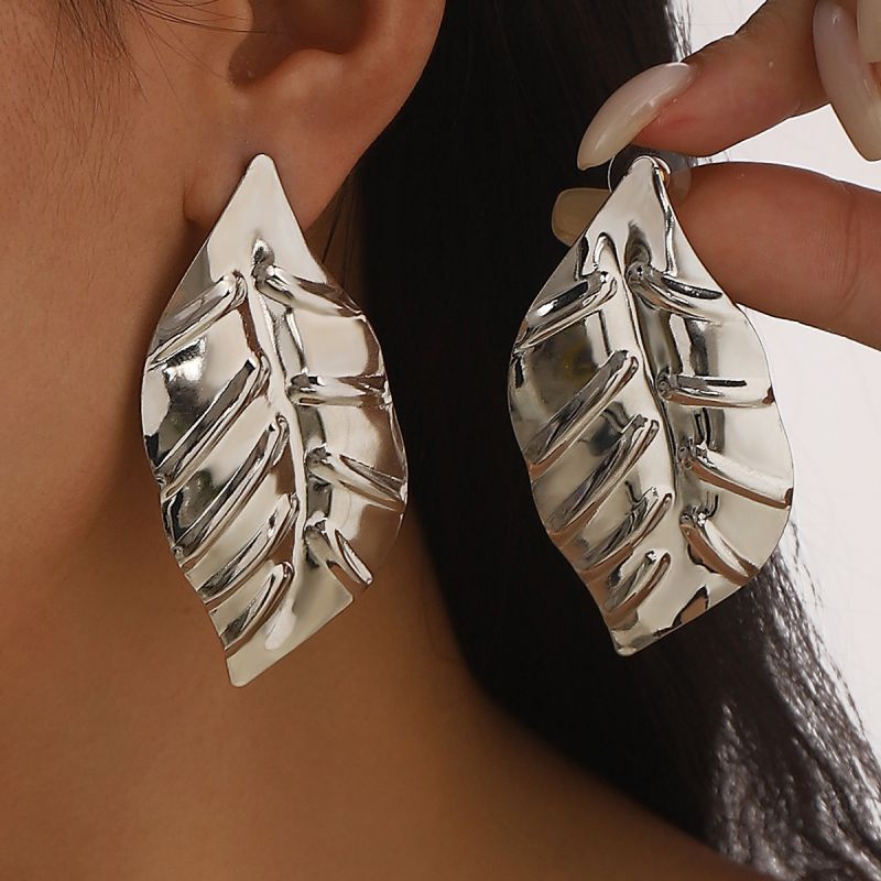 Pendientes De Hoja De Metal