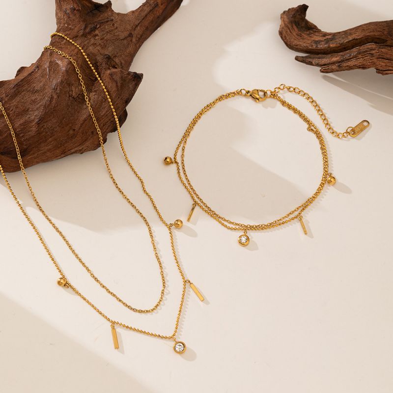 Collar De Doble Capa De Acero De Titanio Con Diamantes.