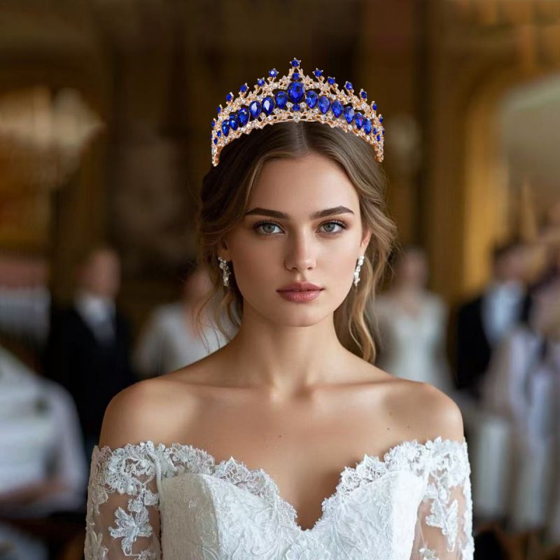 Gold Metal Diamond Teardrop-shaped Crown