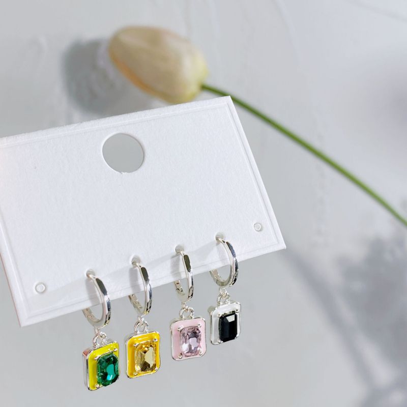 Juego De Pendientes De Aro Cuadrados Con Diamantes De Cobre