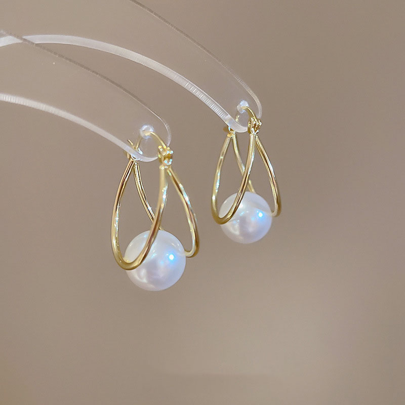 Pendientes De Perlas Pulidas En Forma De U