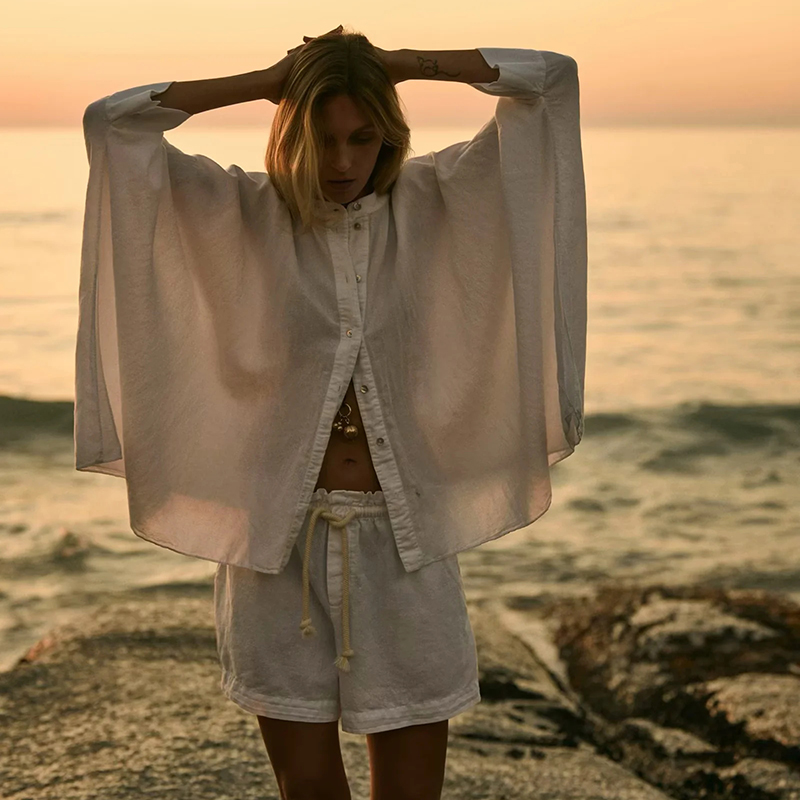 White Blended Stand Collar Buttoned Cape Coat