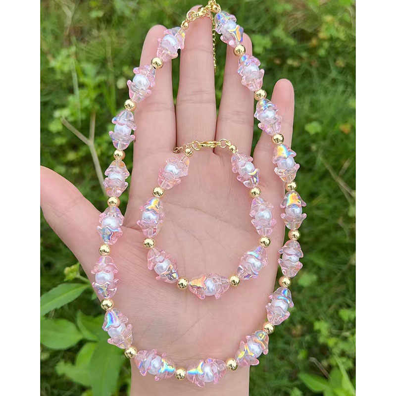 Pulsera Geométrica De Cobre Con Flores De Perla