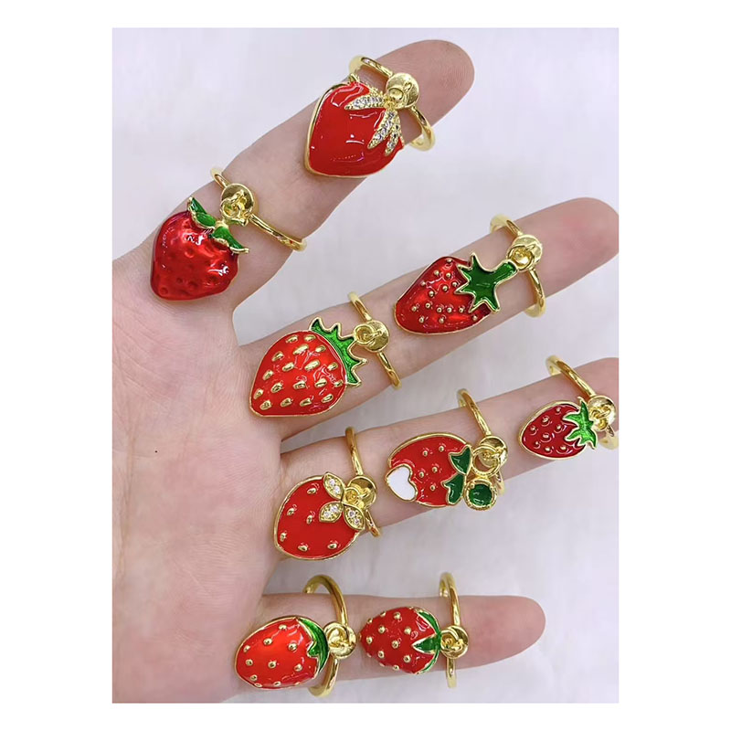 Anillo De Fresa De Cobre Y Diamantes