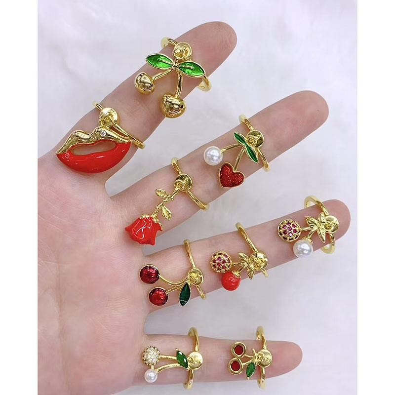 Anillo Geométrico De Labios De Cereza De Cobre