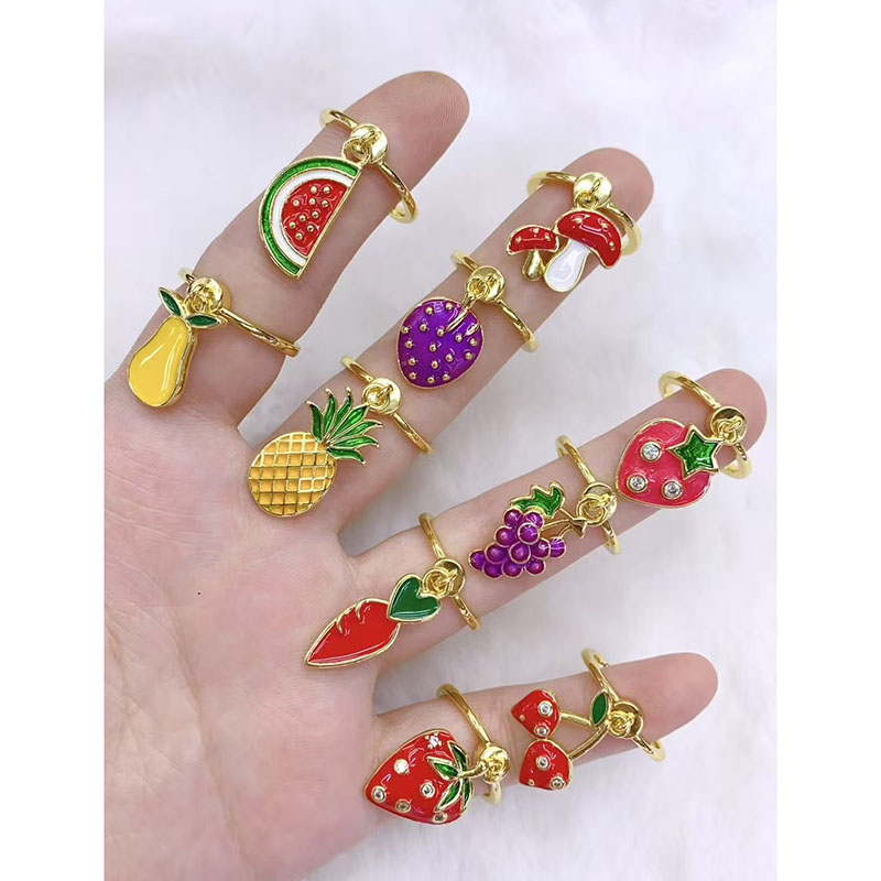 Anillo Geométrico De Cobre Con Forma De Fruta Redonda