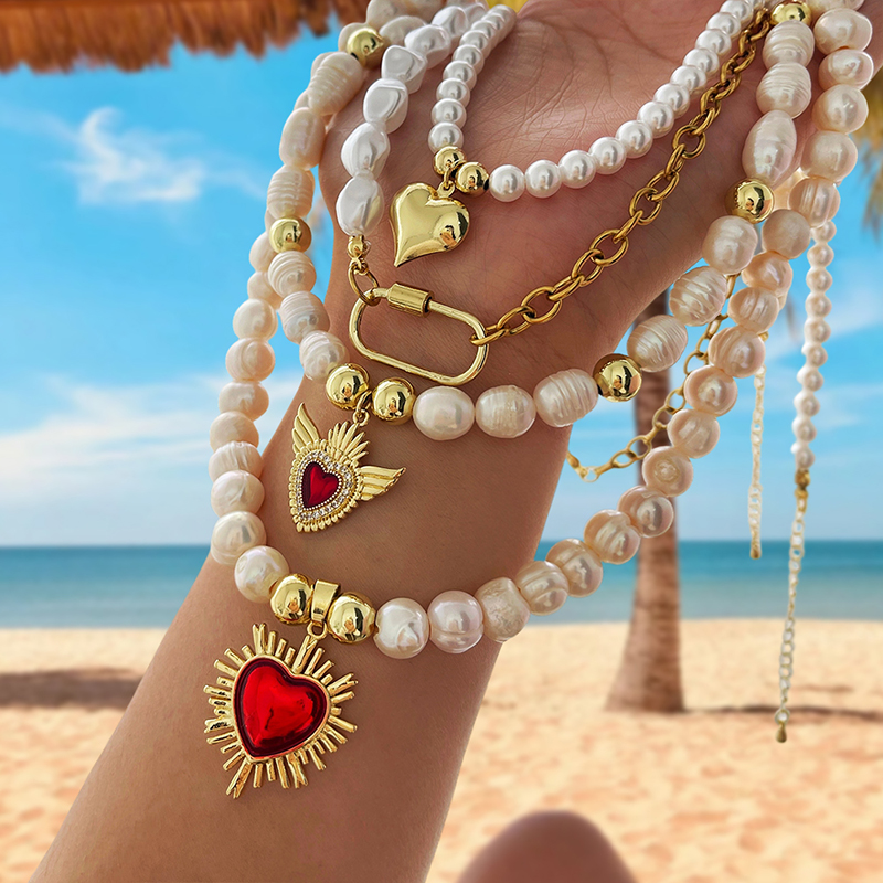 Gold 4 Copper Oil Drop Heart Freshwater Pearl Necklace (8mm)