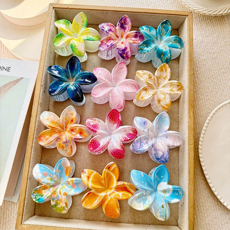 Pinza De Agarre De Plumeria De Resina
