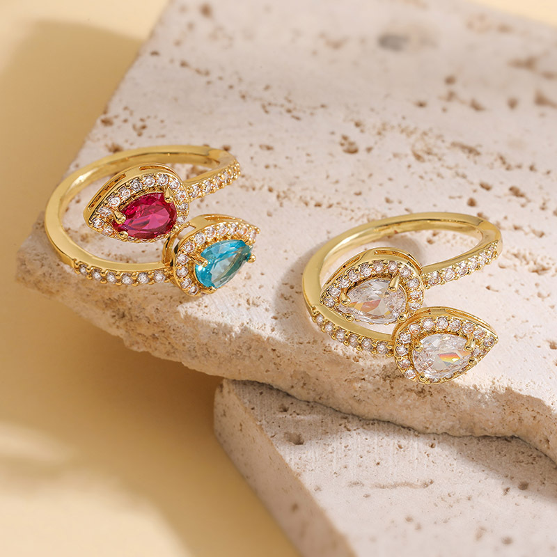 Anillo De Lágrima De Cobre Y Diamantes
