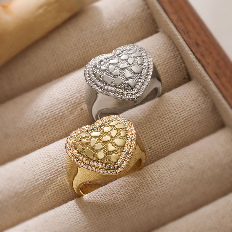 Anillo De Árbol De La Vida Del Amor Con Diamantes De Cobre