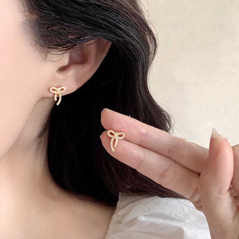 Pendientes De Lazo De Diamantes De Plata