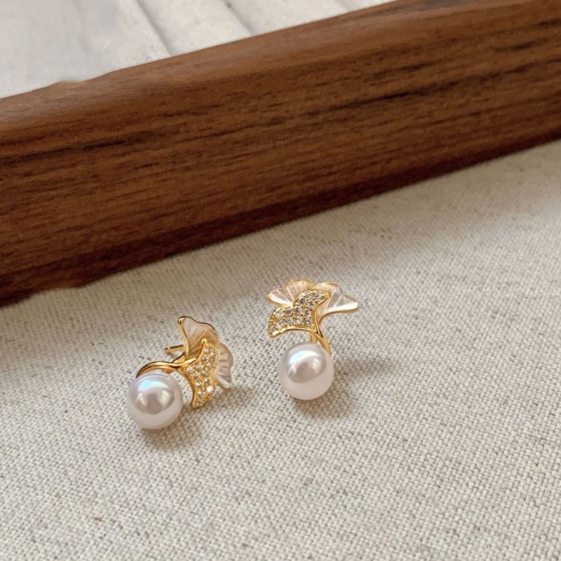 Pendientes De Plata Con Diamantes Y Perlas De Ginkgo