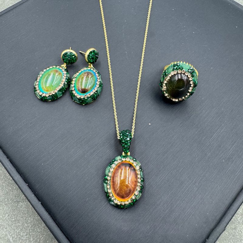Gold Metal Diamond Oval Natural Stone Necklace Earrings Ring Set