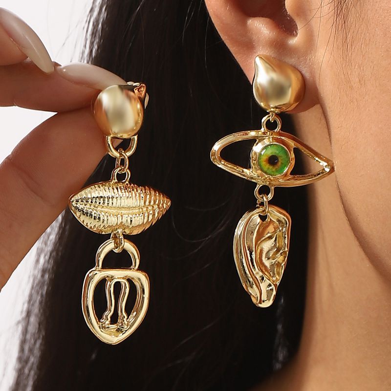 Pendientes De Aleación Con Forma De Lágrima De Diamantes