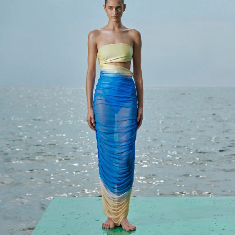 Traje De Baño De Una Pieza Bandeau Con Degradado Hueco