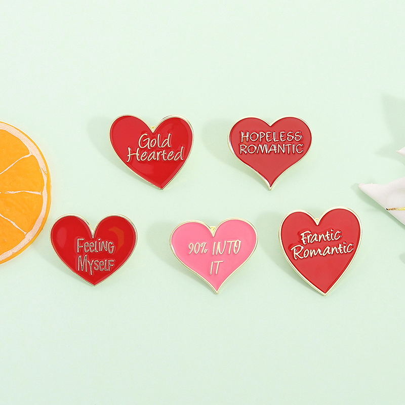 Broche De Aleación Con Forma De Corazón De Dibujos Animados