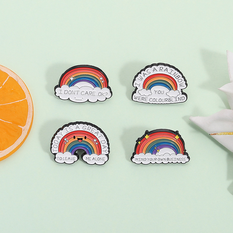 Broche De Aleación Con Letra De Arcoíris De Dibujos Animados