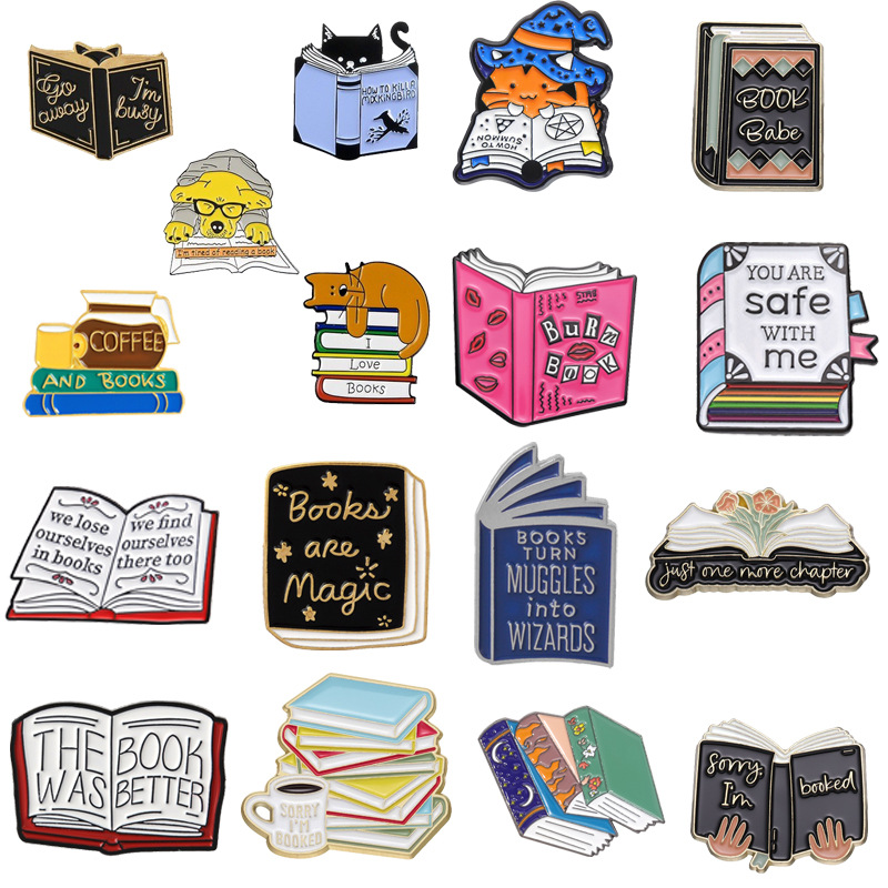 Broche De Libro De Dibujos Animados