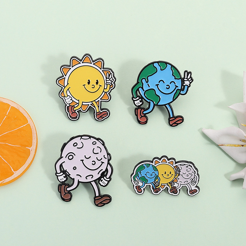 Broche De Aleación Con Dibujos De Sol Luna Y Tierra