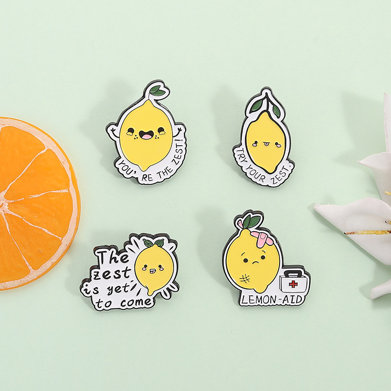 Broche De Fruta De Dibujos Animados