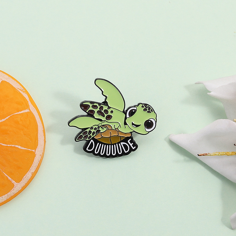 Broche De Tortuga De Dibujos Animados