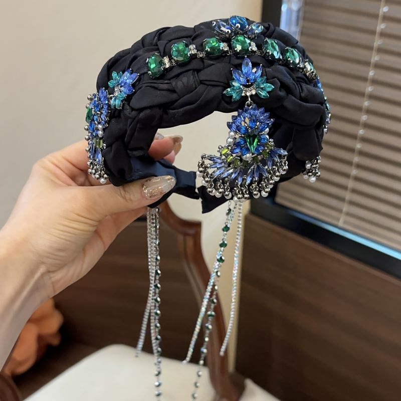 Diadema Ancha Trenzada Con Diamantes De Satén