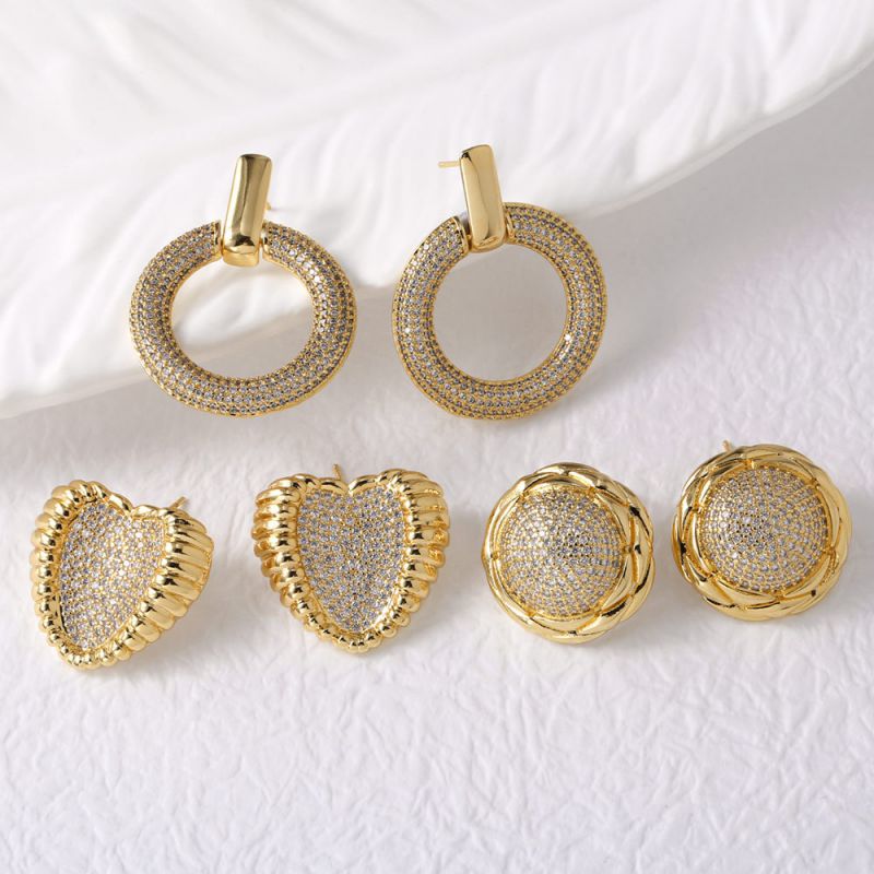 Pendientes Redondos De Aro Con Forma De Corazón Y Diamantes De Cobre