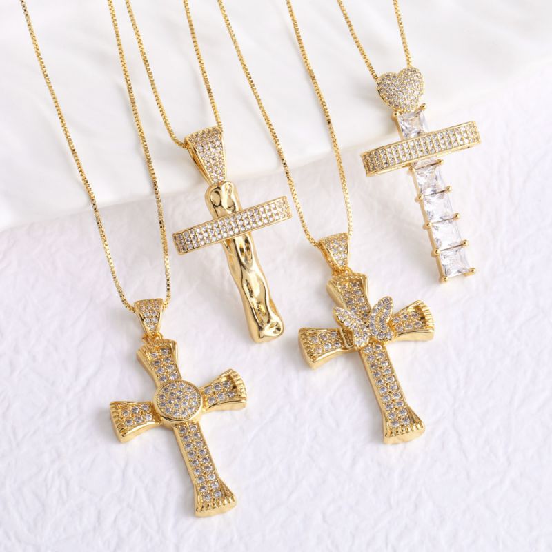 D Copper And Zirconium Cross Necklace