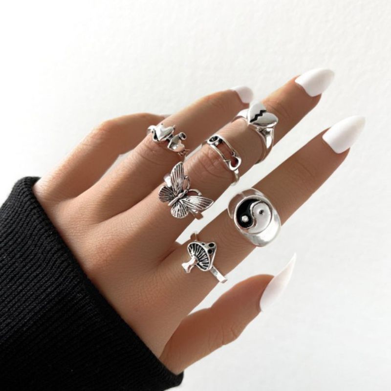 Juego De Anillos De Aleación Con Forma De Corazón Mariposa Y Hongo