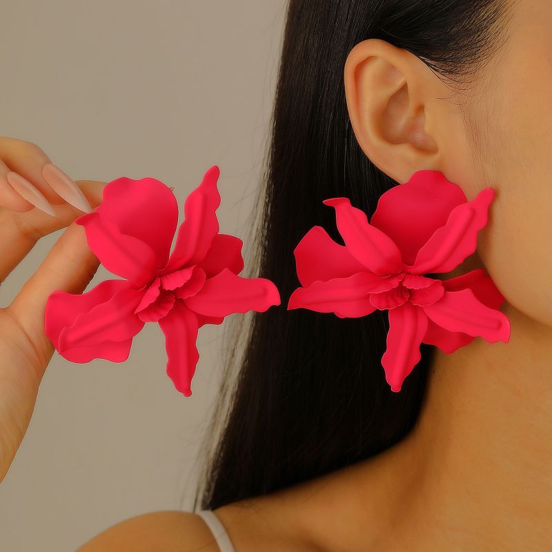 01red Alloy Petal Earrings